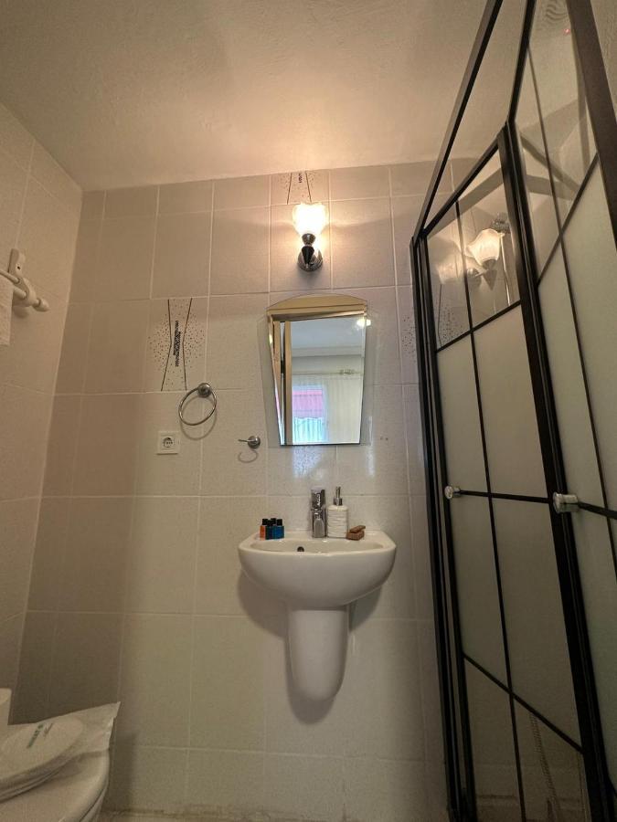 Monat Otel Hacimemis Alaçatı Buitenkant foto