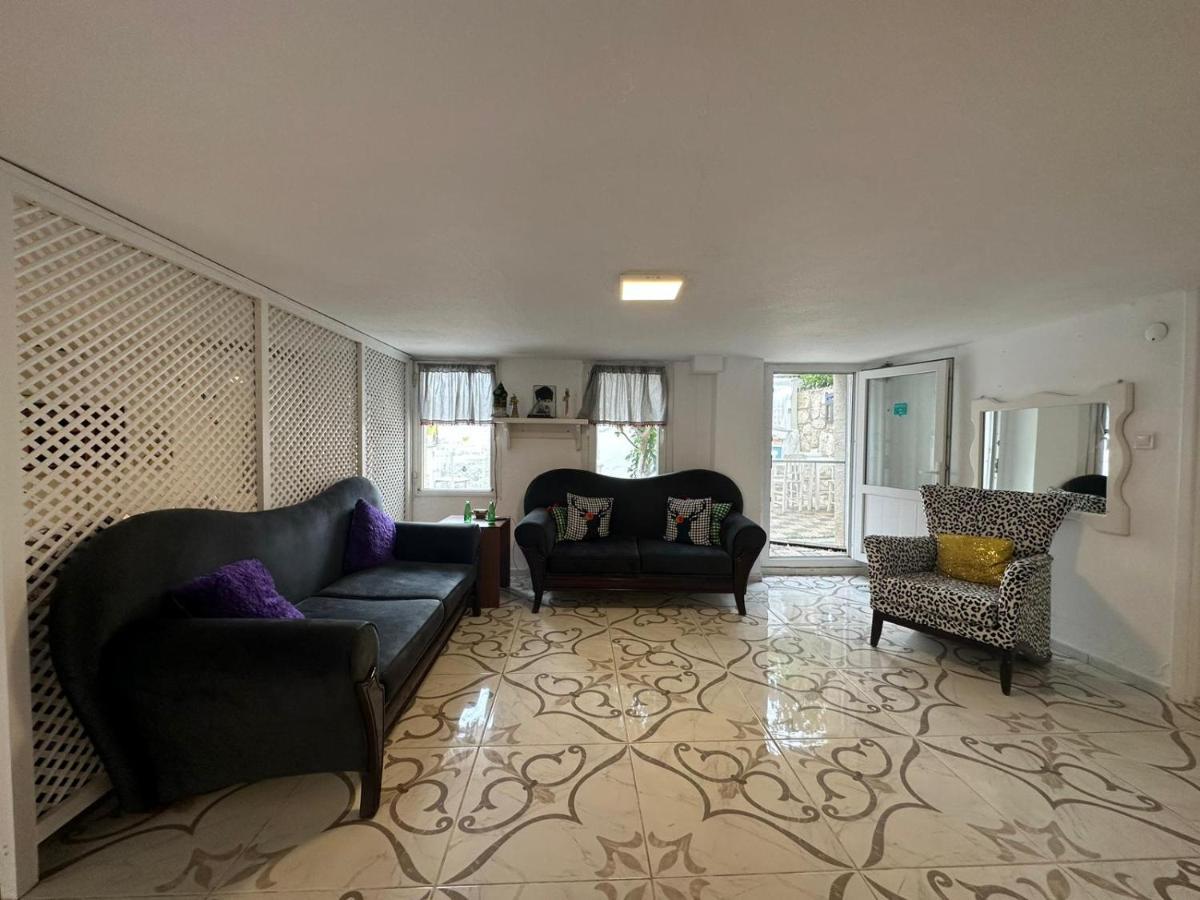 Monat Otel Hacimemis Alaçatı Buitenkant foto